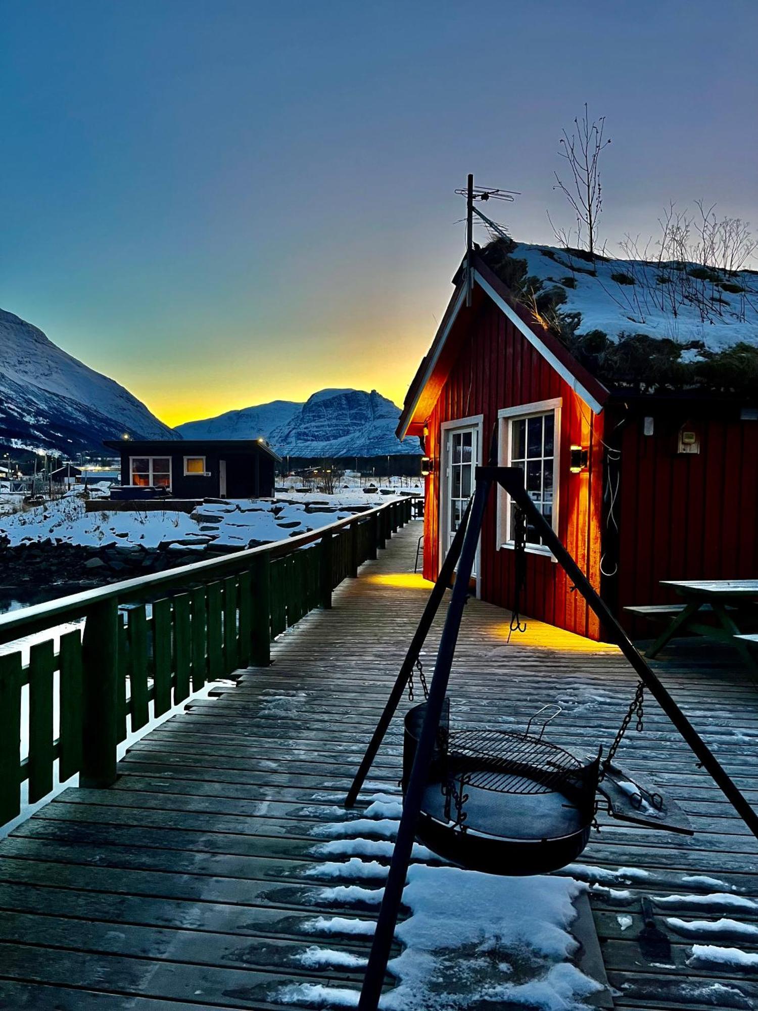 Manndalen Sjobuer Villa Samuelsberg Exteriör bild