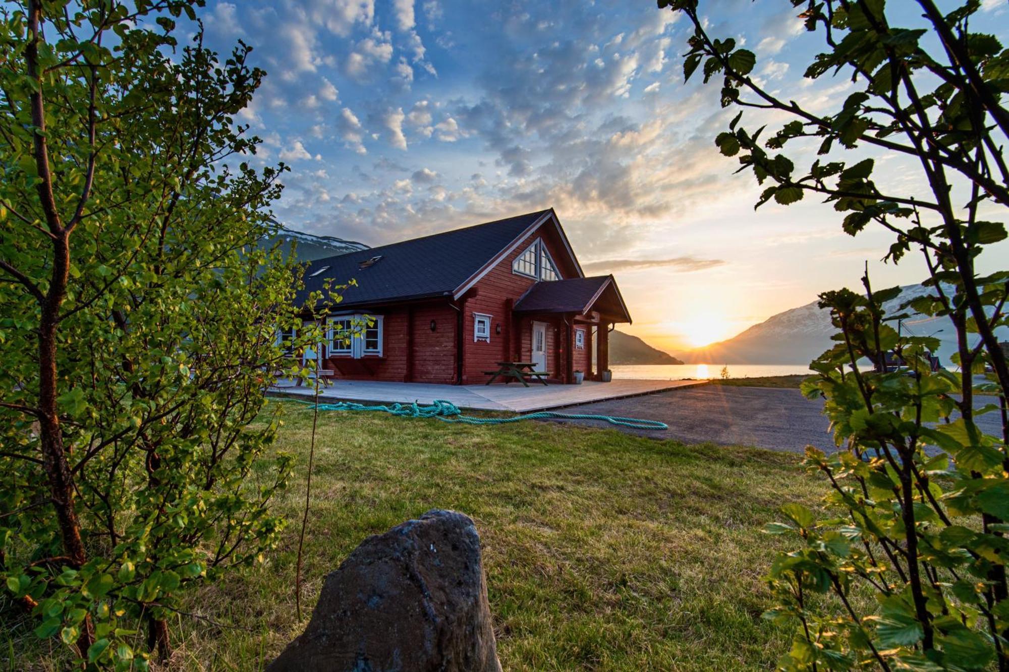 Manndalen Sjobuer Villa Samuelsberg Exteriör bild